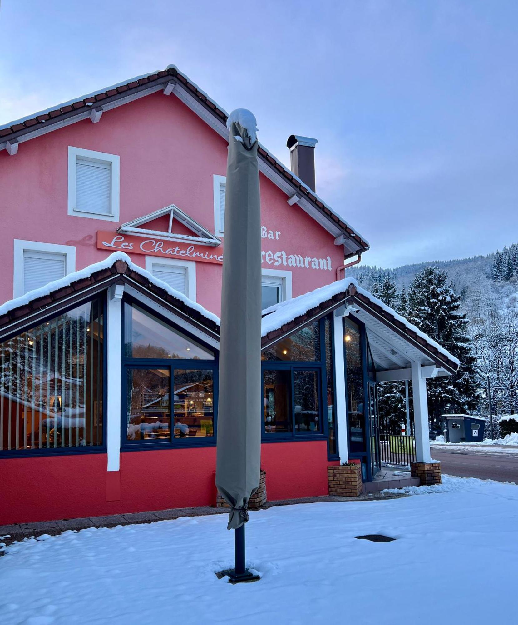 Logis Hotel, Chalets Et Restaurant Les Chatelmines La Bresse Ngoại thất bức ảnh