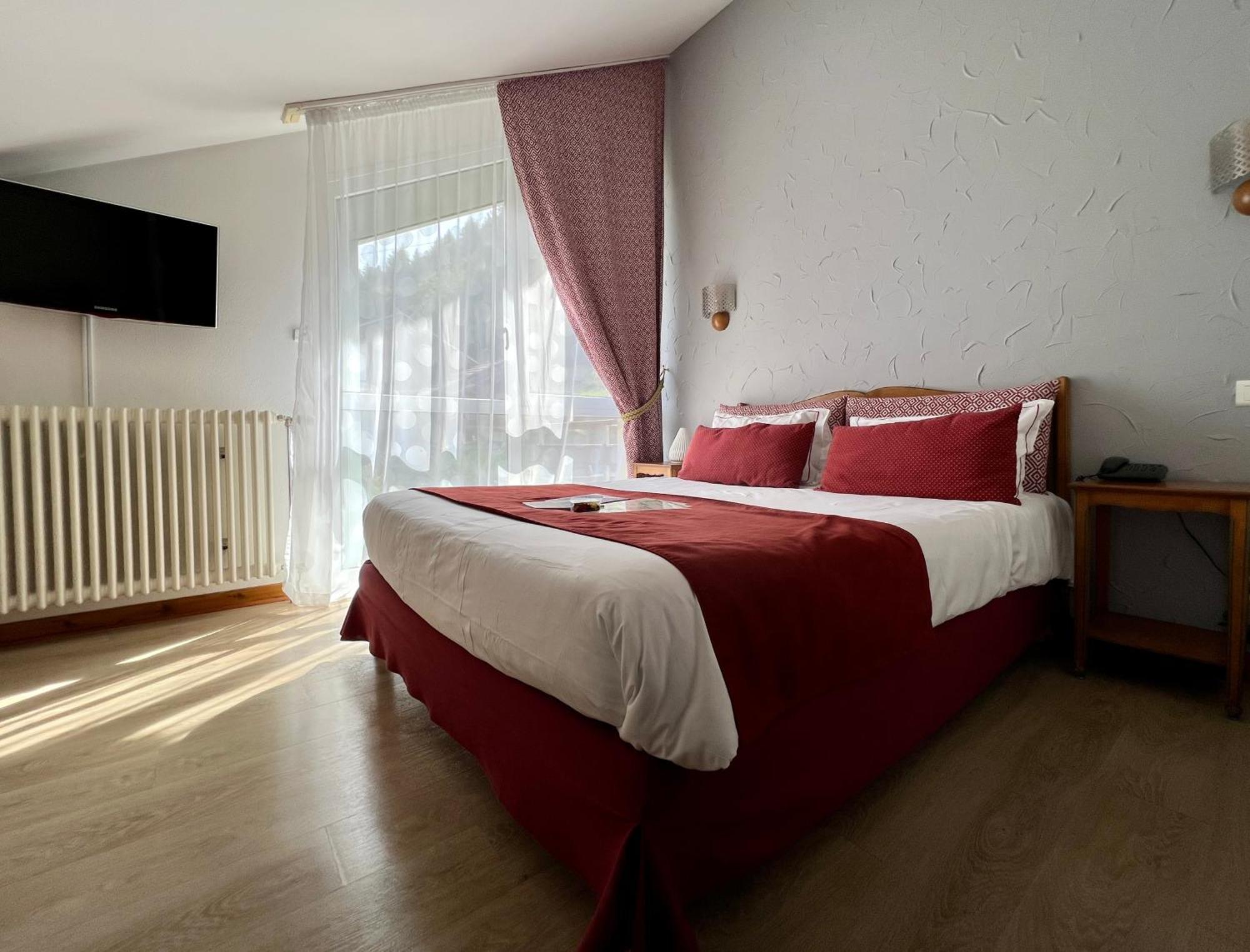Logis Hotel, Chalets Et Restaurant Les Chatelmines La Bresse Ngoại thất bức ảnh